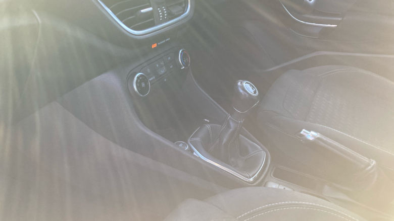 Ford Fiesta 1.1 Zetec 5dr Petrol Hatchback